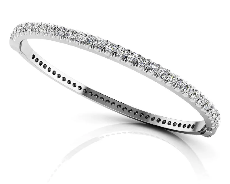 Shared Prong Oval Diamond Bangle with 3.96 ct.(finished) 3.6mm